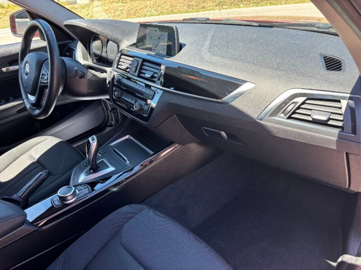 BMW Serie 1 5p. 116d 5p. Business (18)