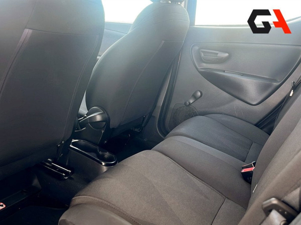 Lancia Ypsilon 1.0 FireFly 5 porte S&S Hybrid Gold Plus (15)