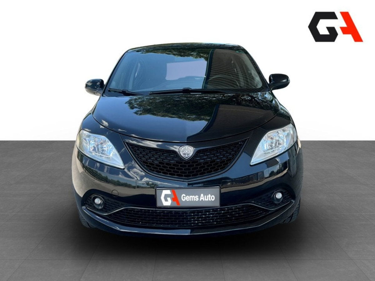 Lancia Ypsilon 1.0 FireFly 5 porte S&S Hybrid Gold Plus (2)
