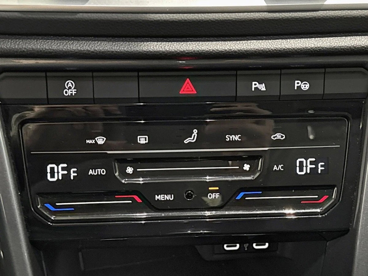 Volkswagen T-Roc 1.5 TSI ACT Style BlueMotion Technology (11)