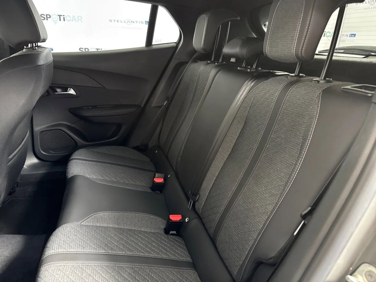 Peugeot 2008 PureTech 130 S&S EAT8 Allure Pack (13)