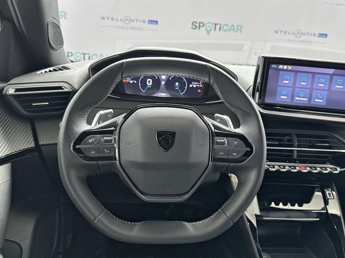Peugeot 2008 PureTech 130 S&S EAT8 Allure Pack (8)