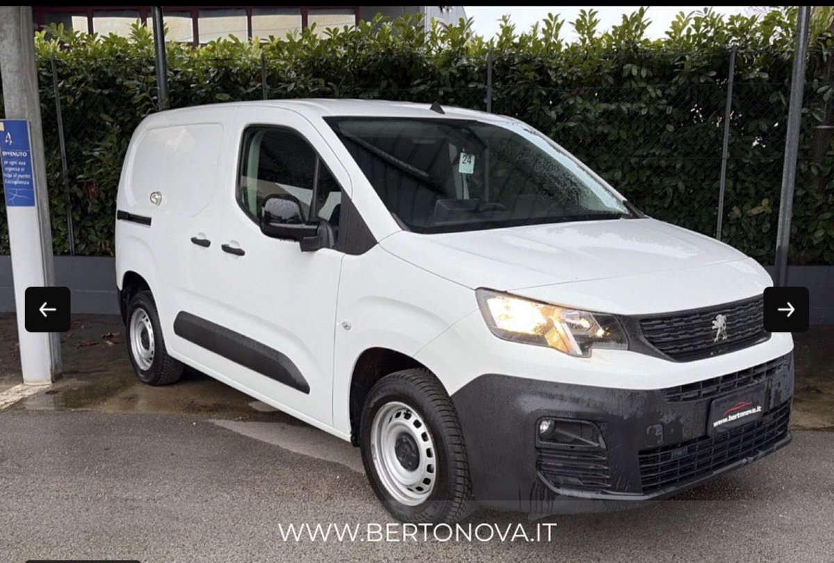 Peugeot Partner Furgone M 1.5 diesel 100cv S&S (2)