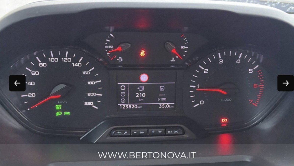 Peugeot Partner Furgone M 1.5 diesel 100cv S&S (4)