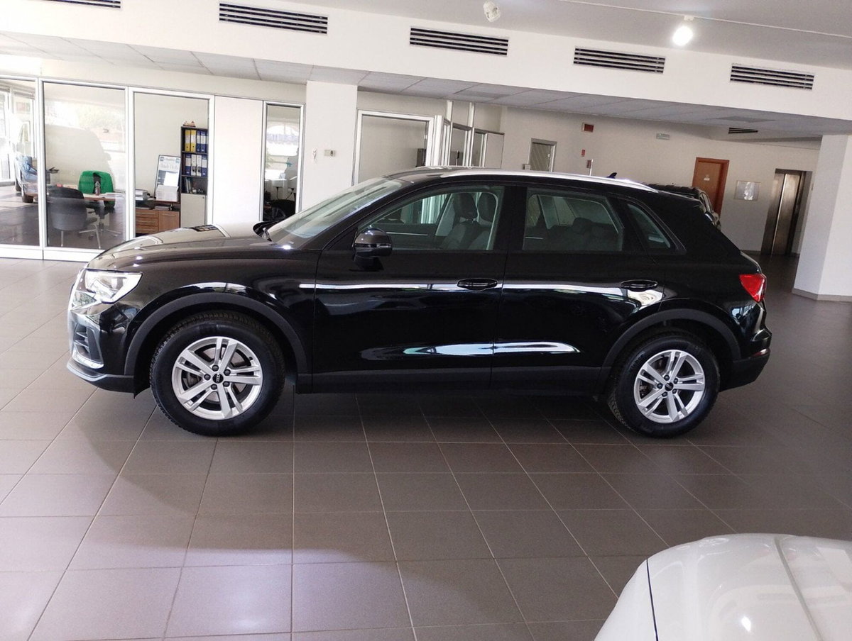 Audi Q3 35 1.5 tfsi Business (3)