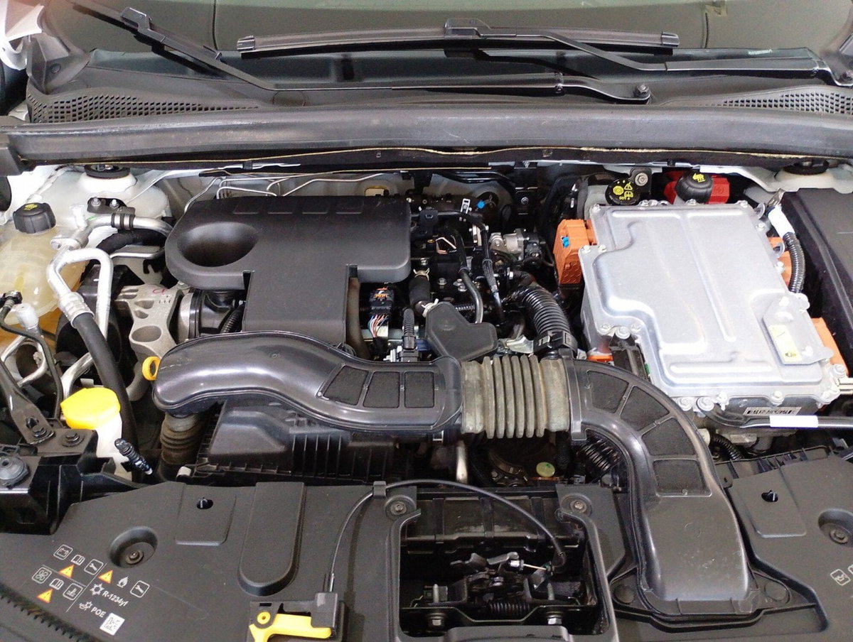 Renault Captur Full Hybrid E-Tech 145 CV Techno (12)