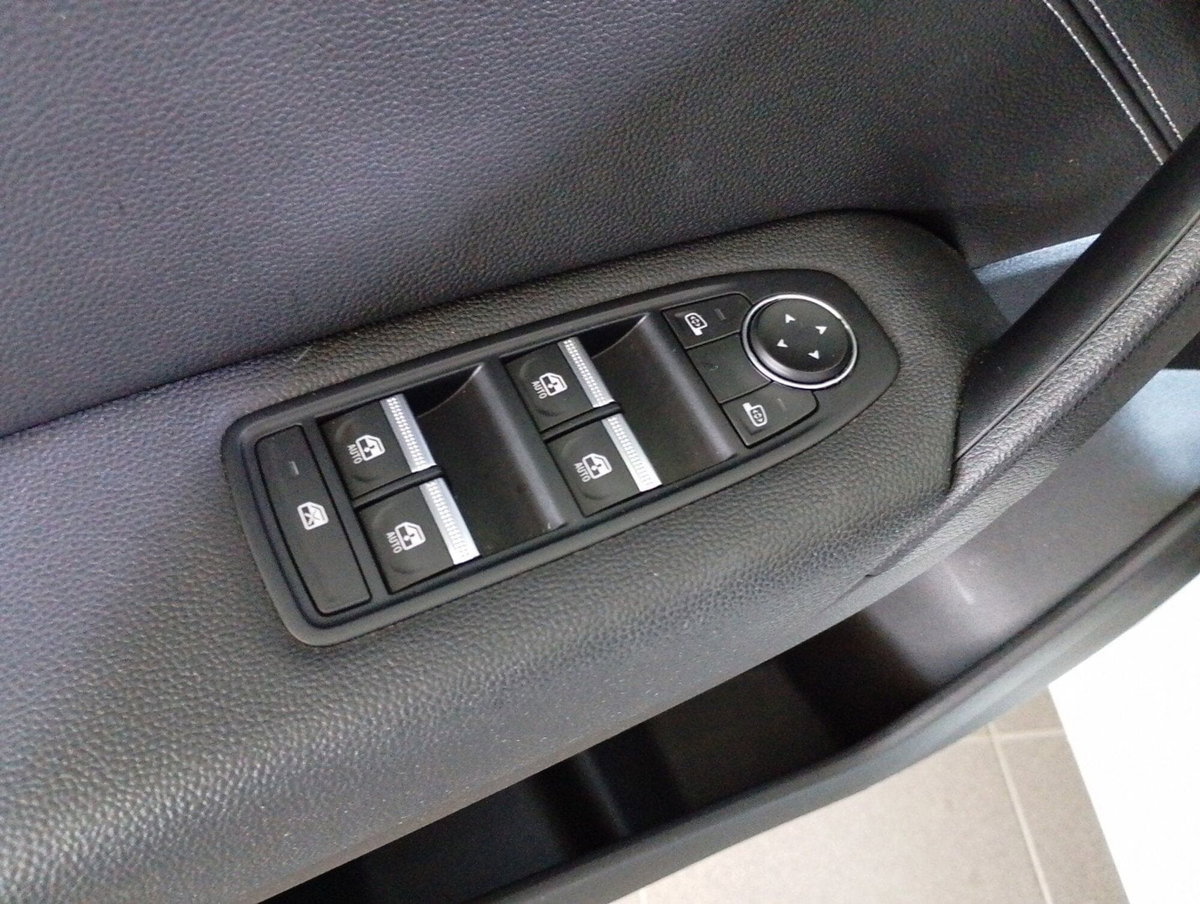 Renault Captur Full Hybrid E-Tech 145 CV Techno (20)