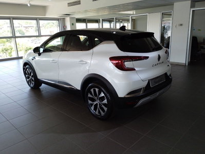 Renault Captur Full Hybrid E-Tech 145 CV Techno (4)