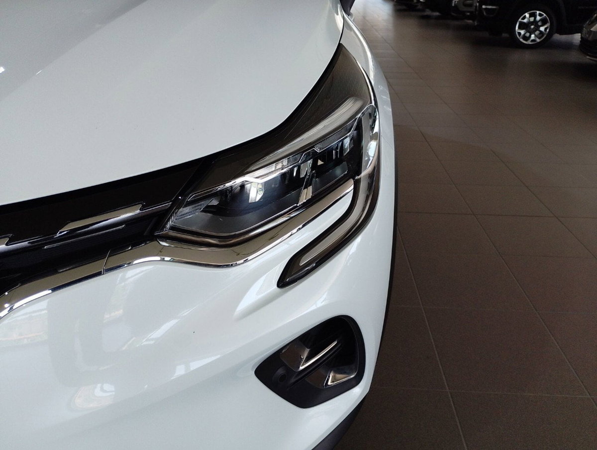 Renault Captur Full Hybrid E-Tech 145 CV Techno (8)