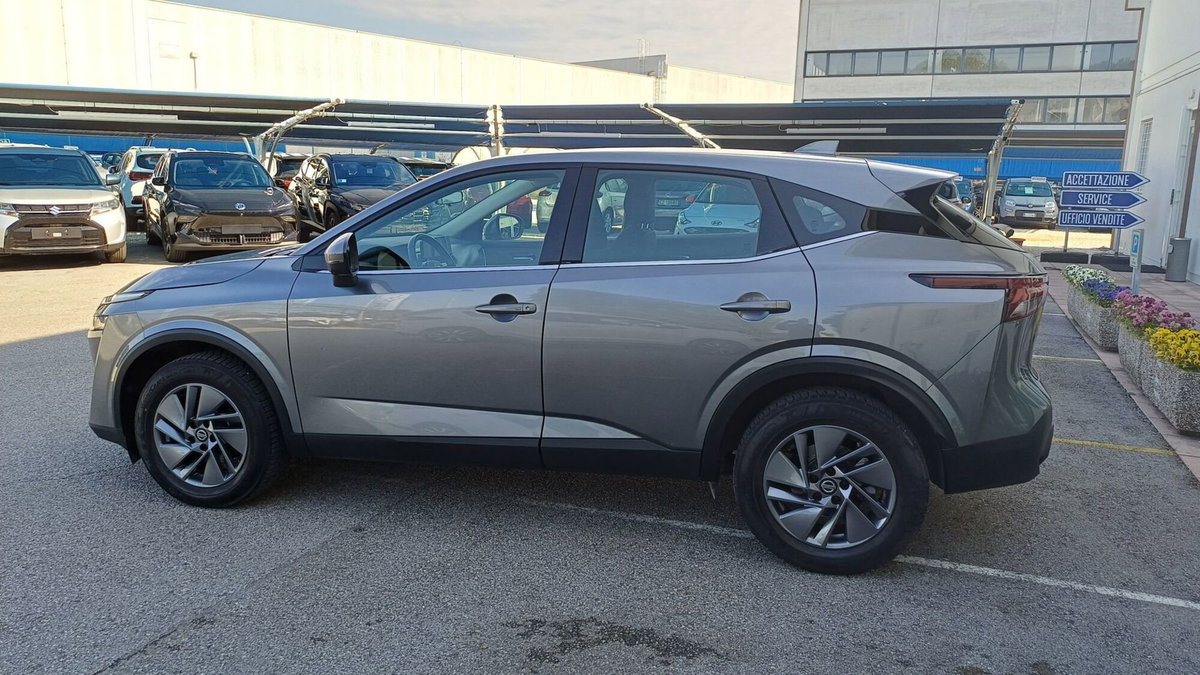 Nissan Qashqai 1.3 mhev Business 2wd 140cv (3)