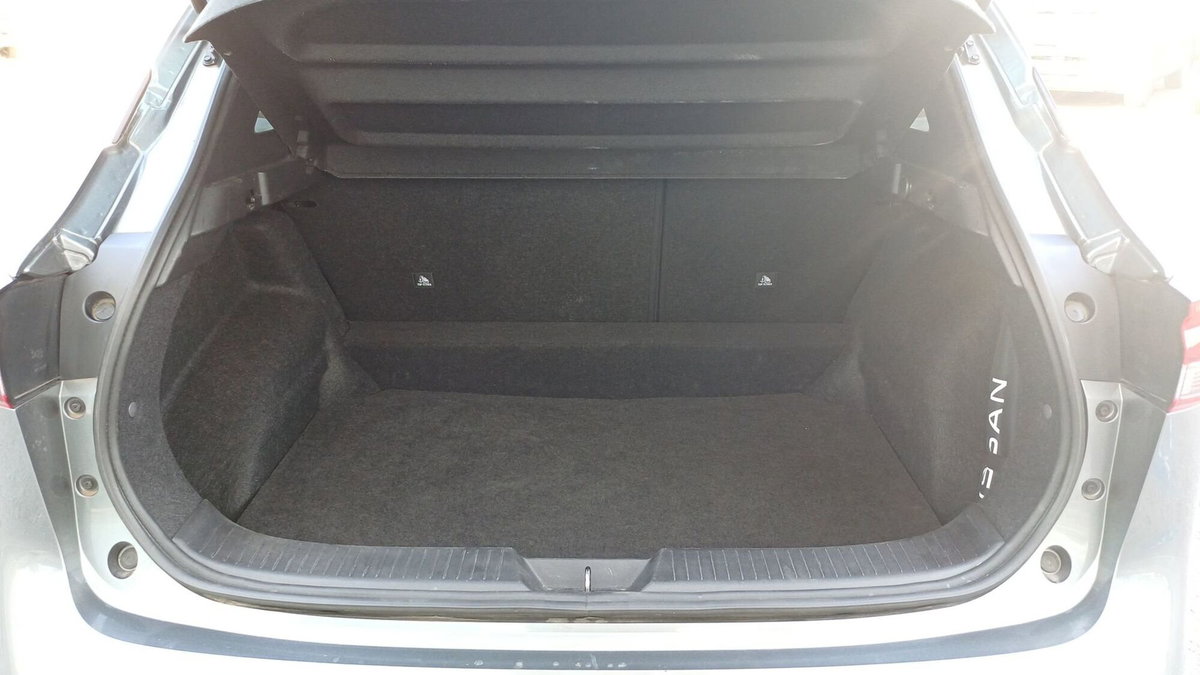 Nissan Qashqai 1.3 mhev Business 2wd 140cv (8)