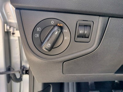 Volkswagen Taigo 1.0 tsi R-Line 115cv (13)