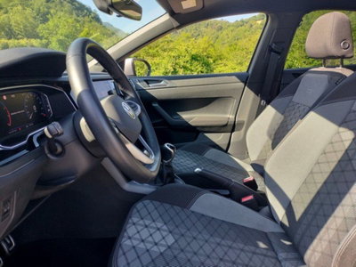 Volkswagen Taigo 1.0 tsi R-Line 115cv (16)