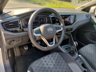 Volkswagen Taigo 1.0 tsi R-Line 115cv (17)