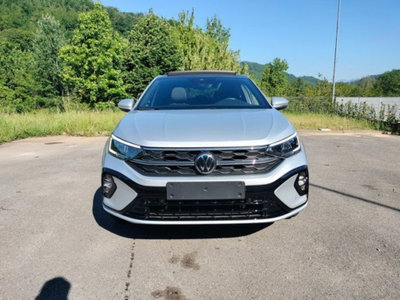 Volkswagen Taigo 1.0 tsi R-Line 115cv (2)