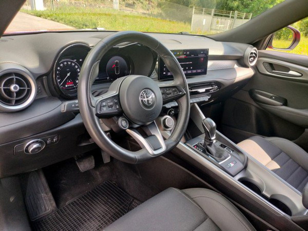 Alfa Romeo Tonale 1.6 Sprint 130cv tct6 (14)