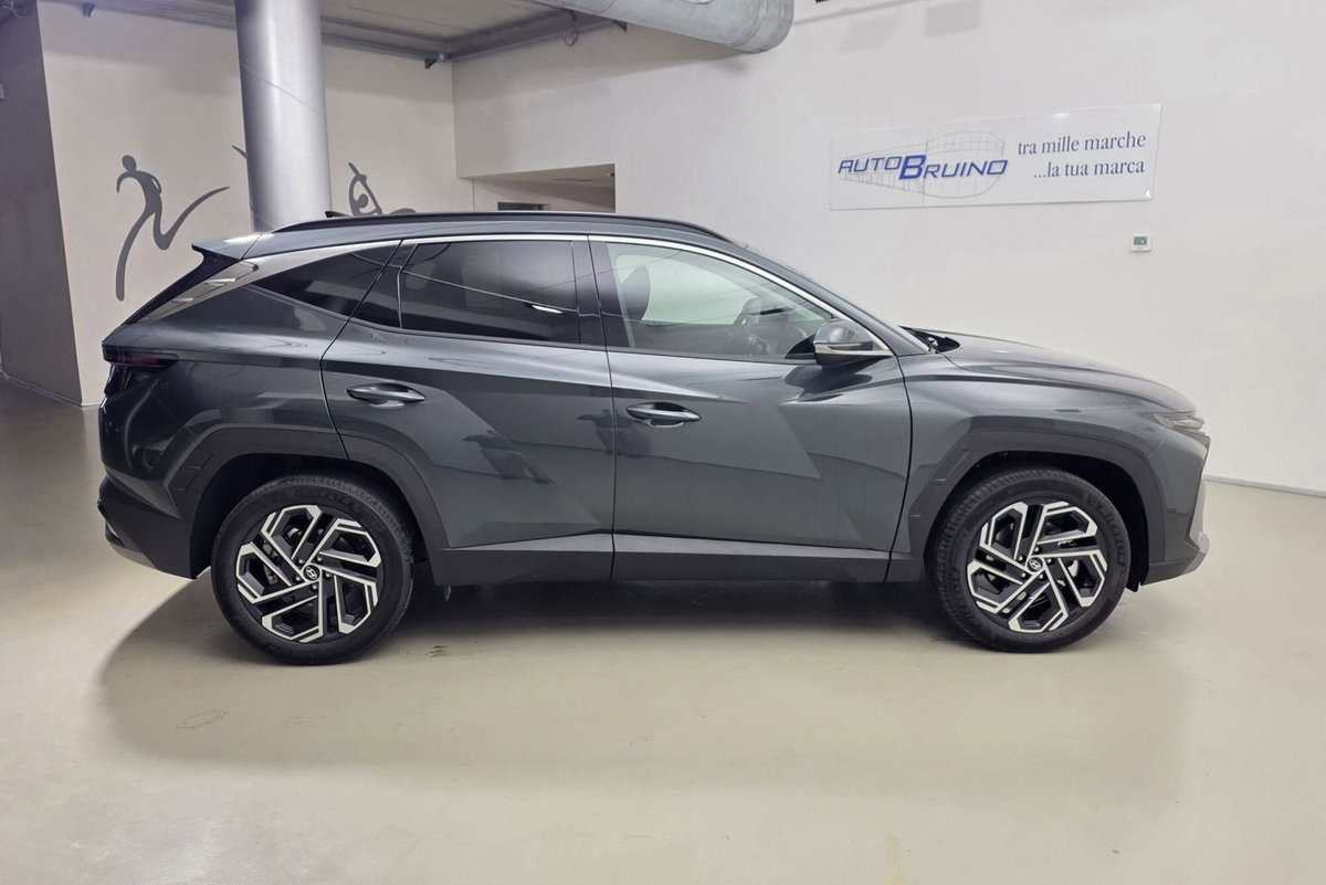 Hyundai Tucson 1.6 hev Exellence 2wd 239cv auto (4)