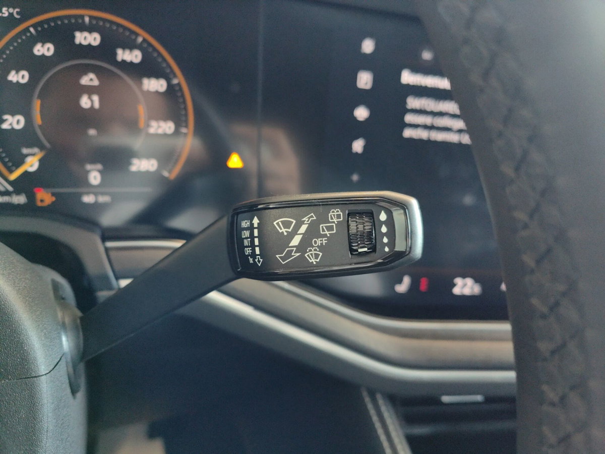 Volkswagen Touareg 3.0 V6 TDI SCR (18)