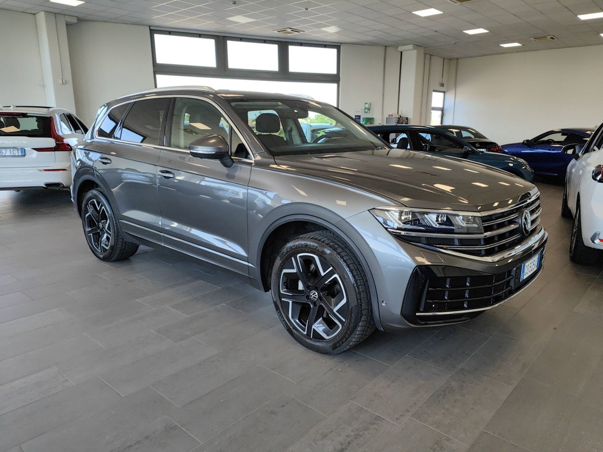 Volkswagen Touareg 3.0 V6 TDI SCR (2)