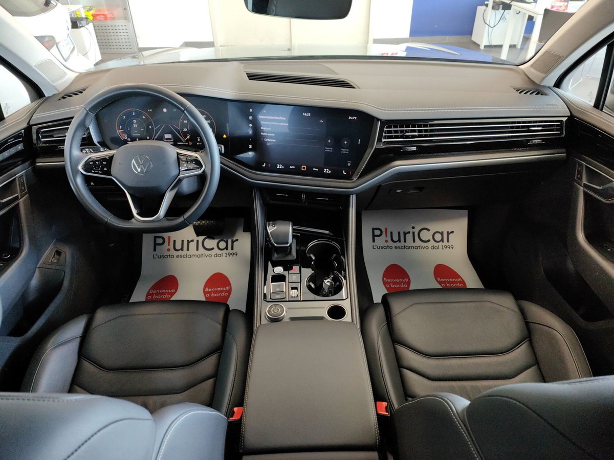 Volkswagen Touareg 3.0 V6 TDI SCR (3)