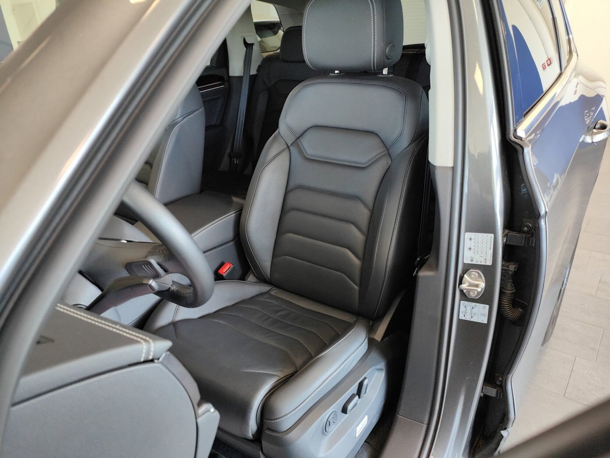 Volkswagen Touareg 3.0 V6 TDI SCR (4)