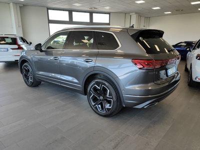 Volkswagen Touareg 3.0 V6 TDI SCR (9)