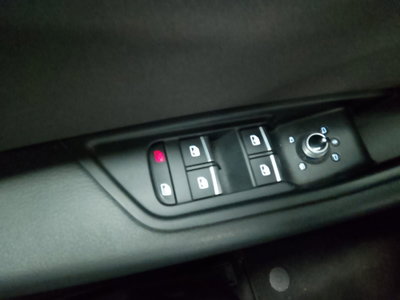 Audi A4 Avant 40 2.0 tdi mhev Business Advanced 204cv s-tronic (16)