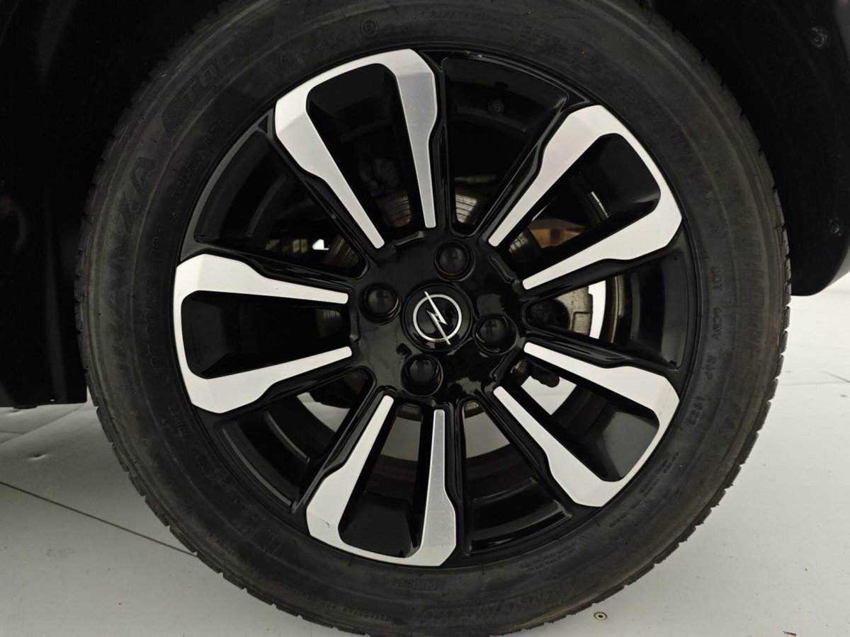 Opel Crossland X 1.2 Turbo 12V 110 CV Start&Stop aut. Ultimate (7)