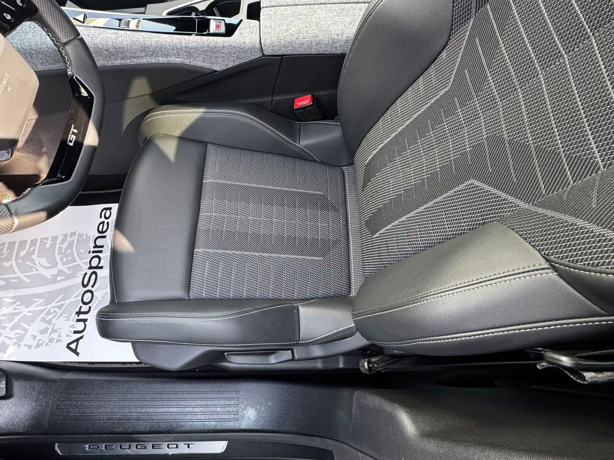 Peugeot 3008 1.2 hybrid GT 145cv e-dcs6 (13)