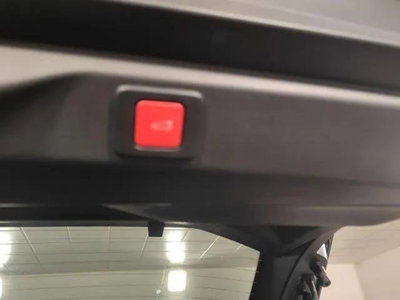 Peugeot 3008 1.2 hybrid GT Exclusive 145cv e-dcs6 (10)