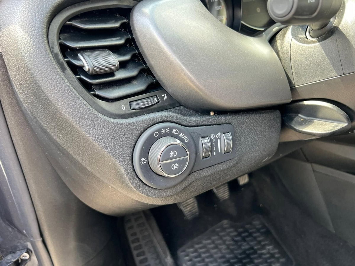 Fiat 500X 1.0 T3 120 CV Sport Dolcevita (13)