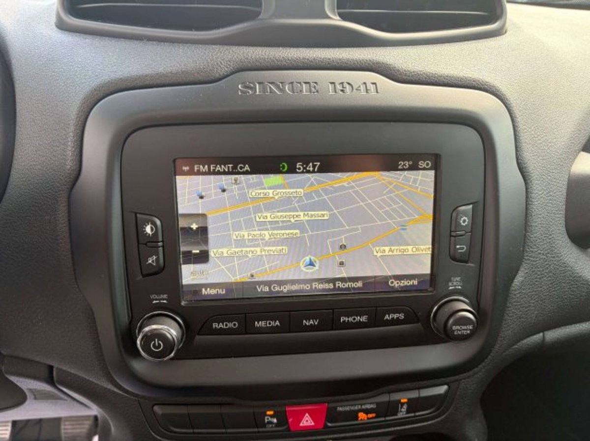 Jeep Renegade 2.0 Mjt 140CV 4WD Active Drive Limited (13)