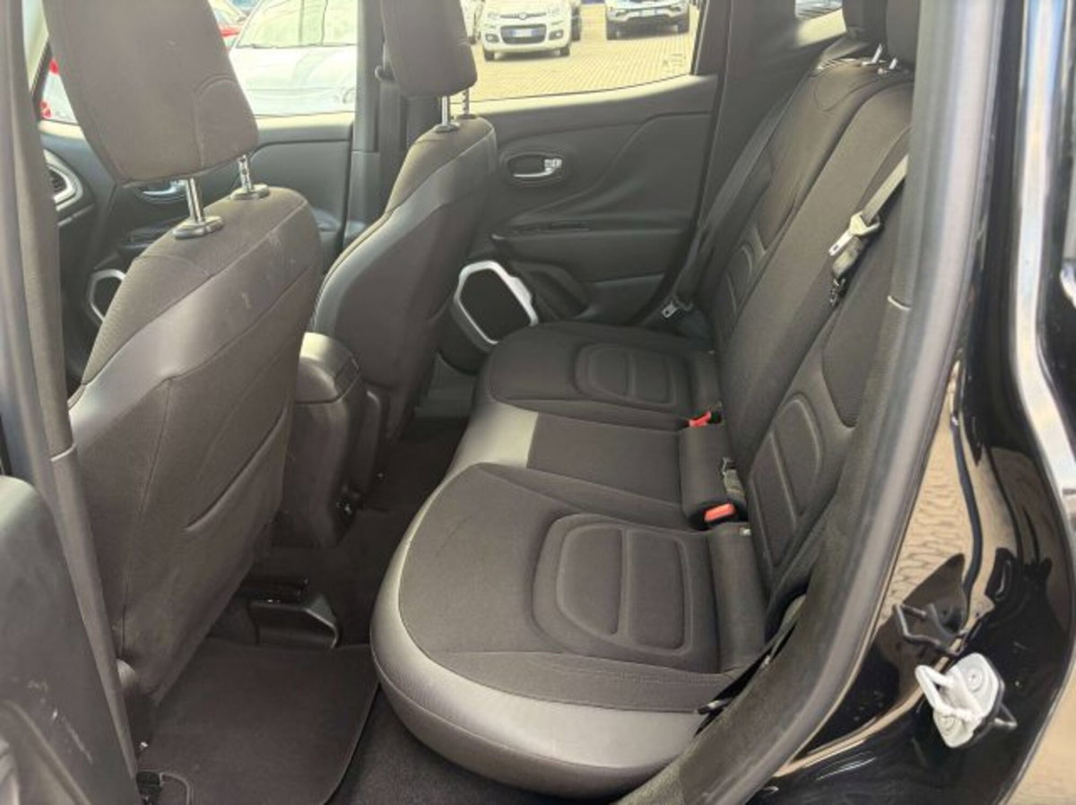 Jeep Renegade 2.0 Mjt 140CV 4WD Active Drive Limited (8)