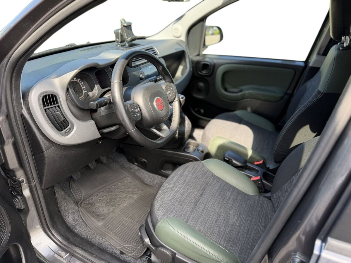 Fiat Panda 1.3 MJT 95 CV S&S 4x4 (11)