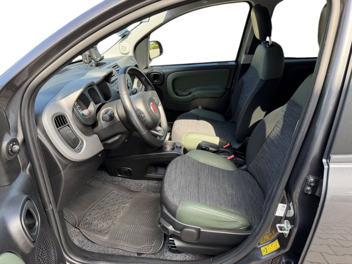 Fiat Panda 1.3 MJT 95 CV S&S 4x4 (12)