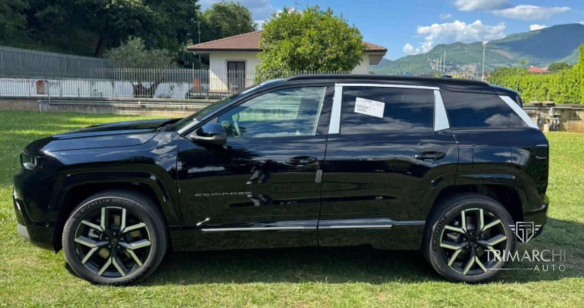 Jeep Compass 1.6 turbo e-hybrid phev Business fwd 225cv edct7 (6)