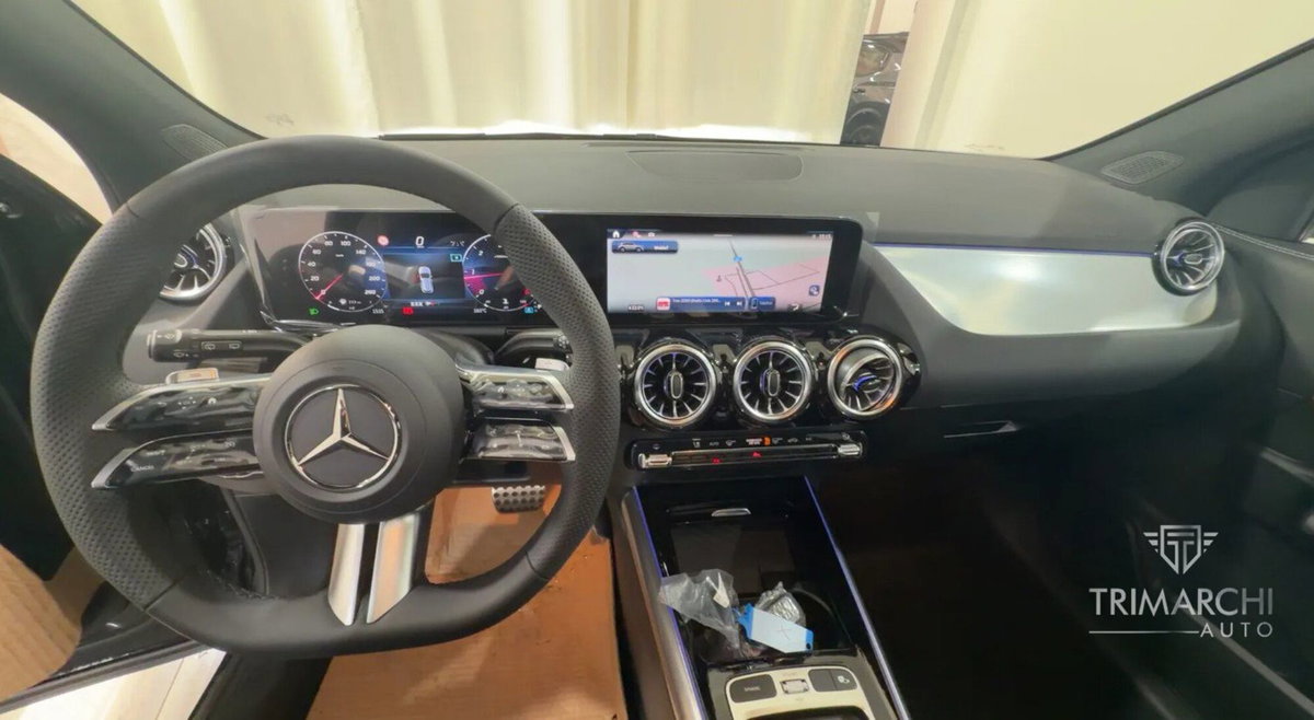 Mercedes-Benz GLA SUV 200 d Edition AMG Line auto (18)