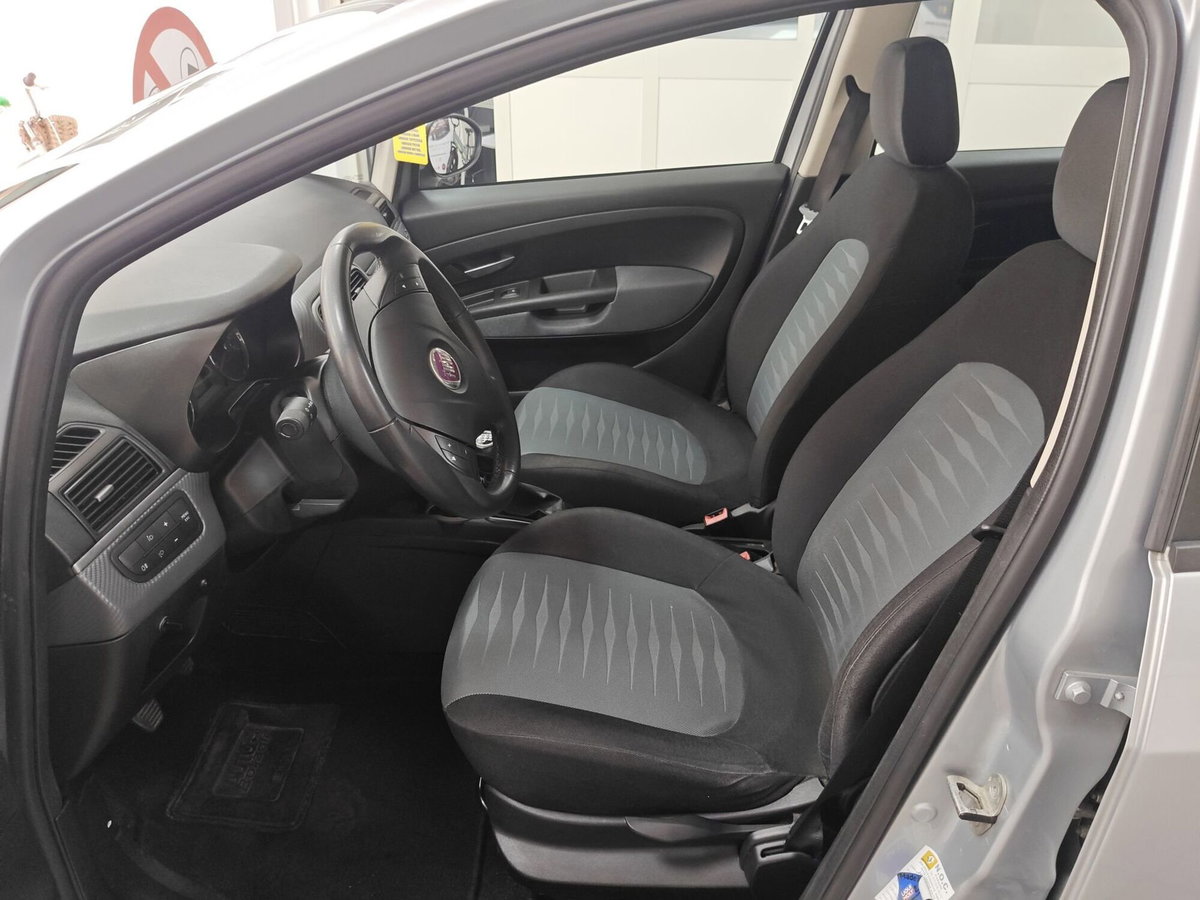 Fiat Grande Punto 1.3 MJT 90 CV 5 porte Dynamic (15)