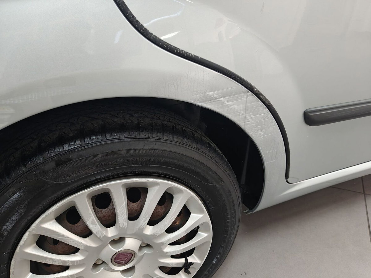 Fiat Grande Punto 1.3 MJT 90 CV 5 porte Dynamic (8)