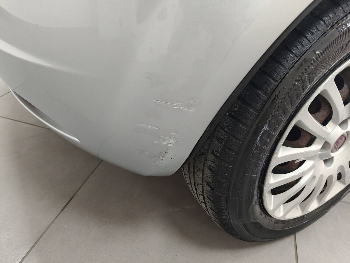 Fiat Grande Punto 1.3 MJT 90 CV 5 porte Dynamic (9)