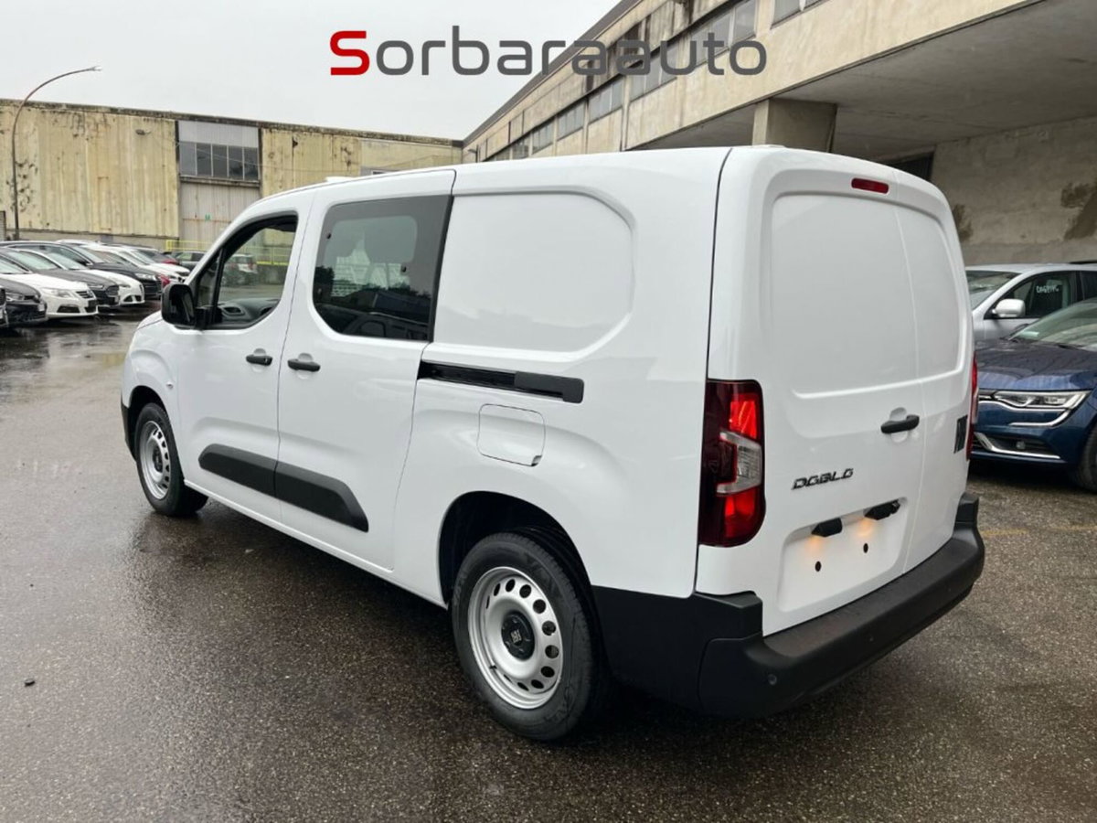 Fiat Doblò Furgone van d.cab XL 1.5 diesel 130cv auto (12)