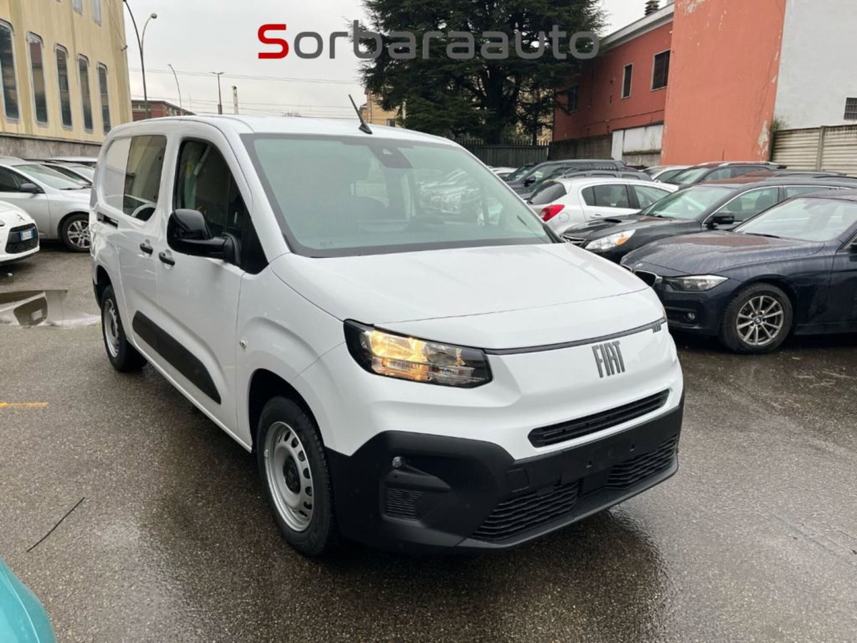 Fiat Doblò Furgone van d.cab XL 1.5 diesel 130cv auto (16)