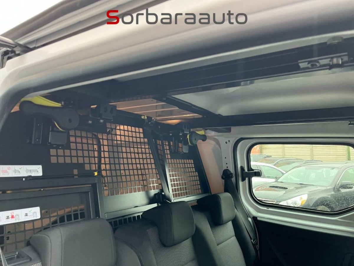 Fiat Doblò Furgone van d.cab XL 1.5 diesel 130cv auto (19)