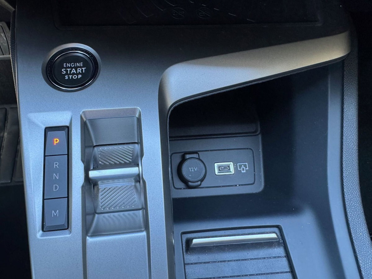 Peugeot 308 1.2 hybrid Allure 145cv e-dcs 6 (12)