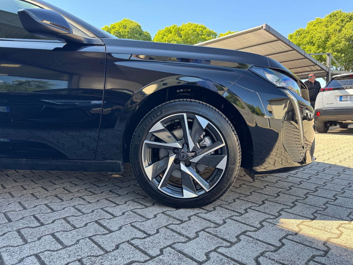 Peugeot 308 1.2 hybrid Allure 145cv e-dcs 6 (9)