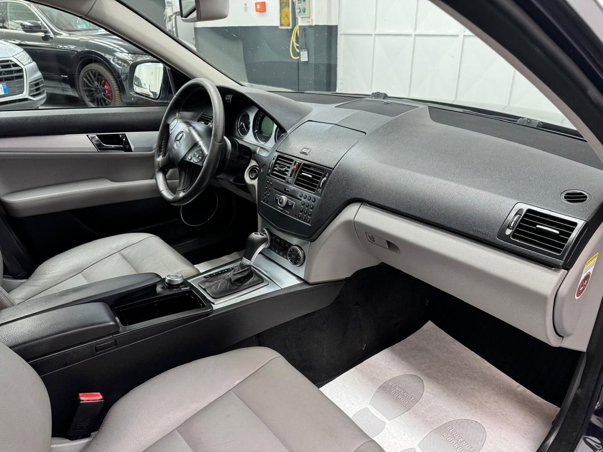 Mercedes-Benz Classe C Station Wagon 220 CDI Classic (5)
