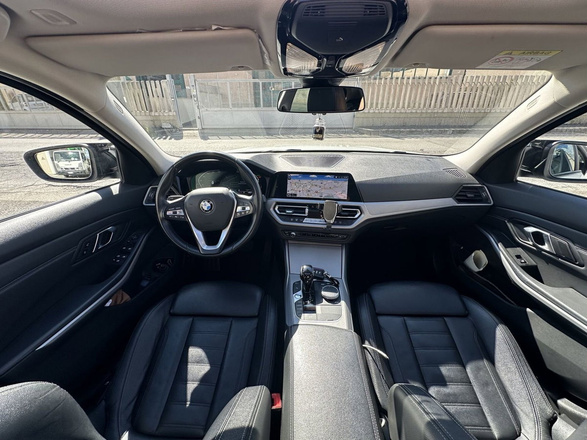 BMW Serie 3 318d 48V Business Advantage (10)