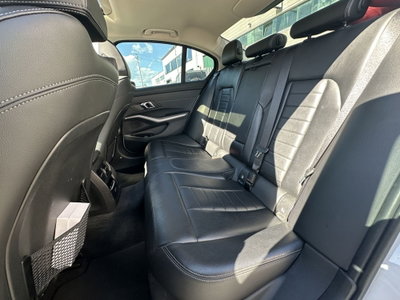 BMW Serie 3 318d 48V Business Advantage (13)
