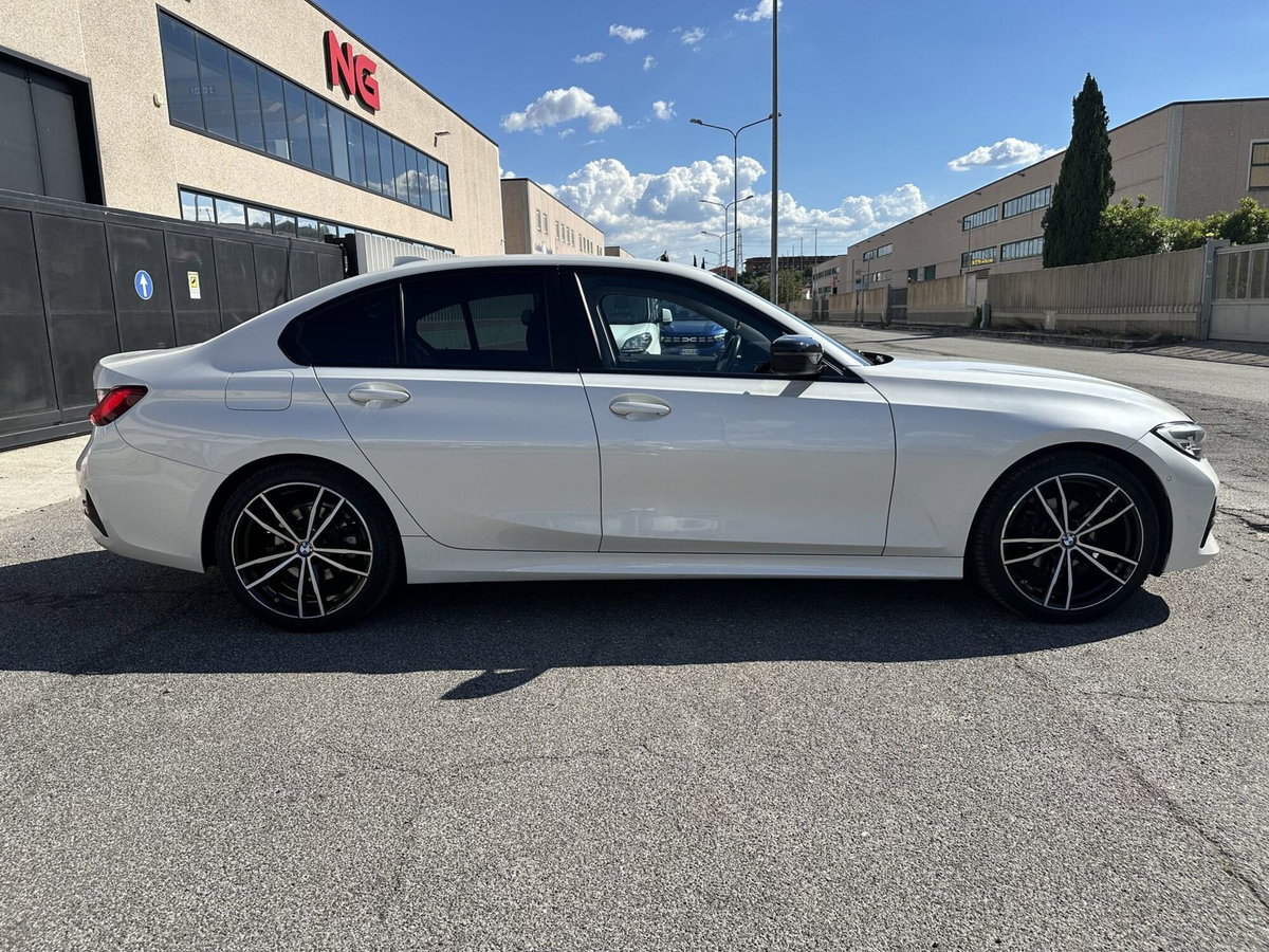 BMW Serie 3 318d 48V Business Advantage (7)