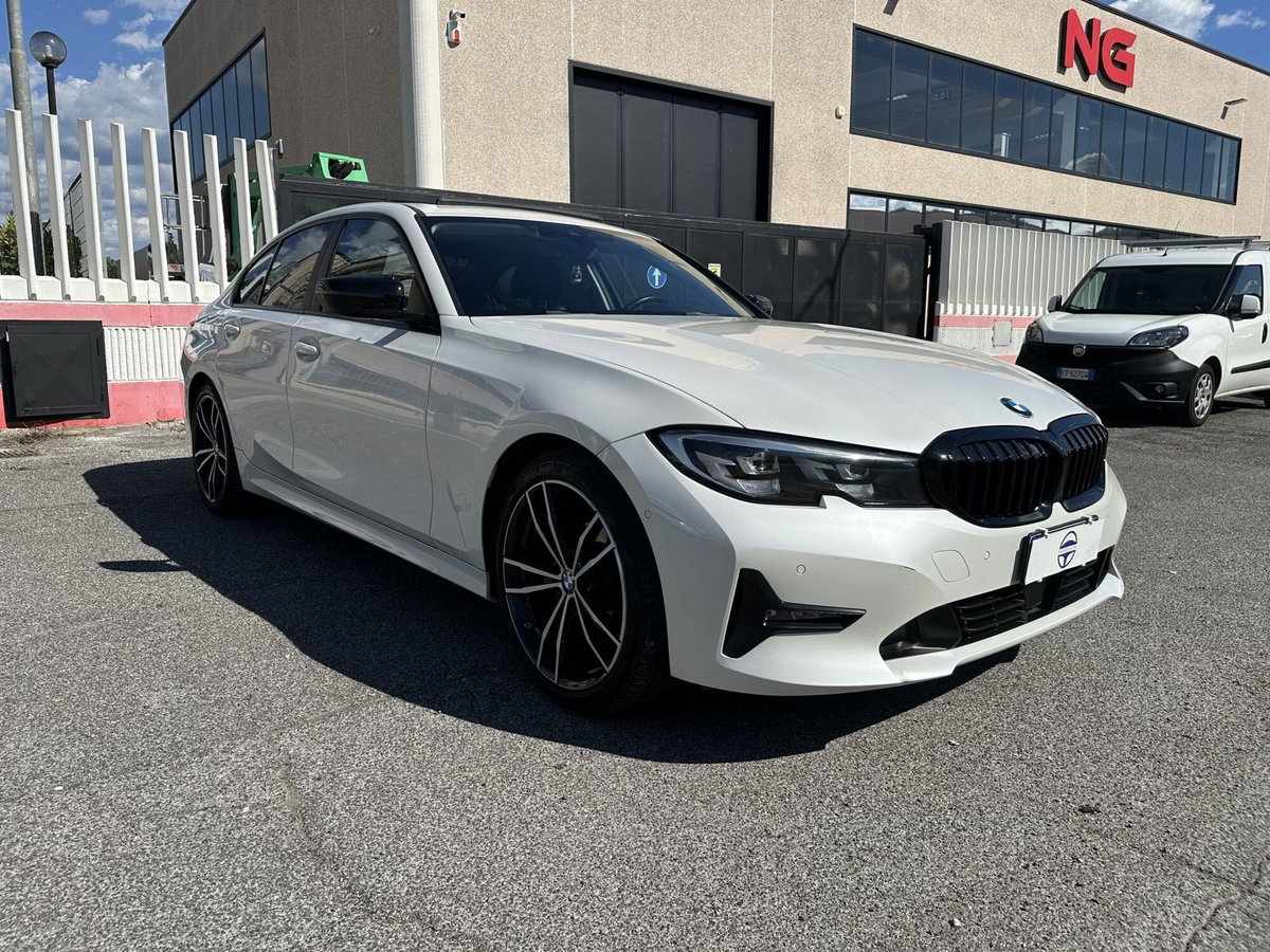 BMW Serie 3 318d 48V Business Advantage (8)
